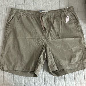 NWT Old Navy Men’s Pull On Chino Jogger Short 7in Inseam Olive Green